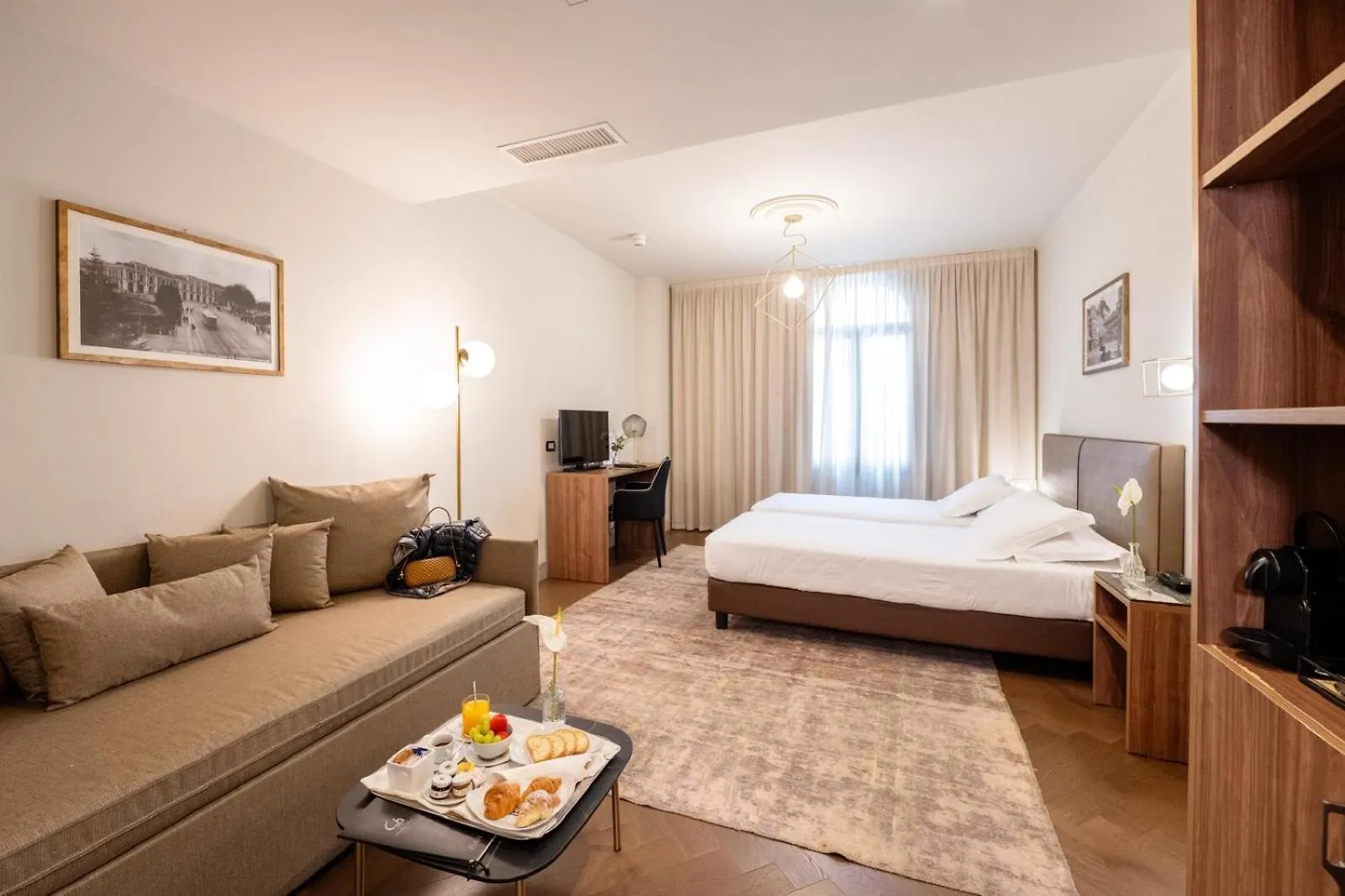 **** Hotel Porta Altinia Suites Treviso Italy
