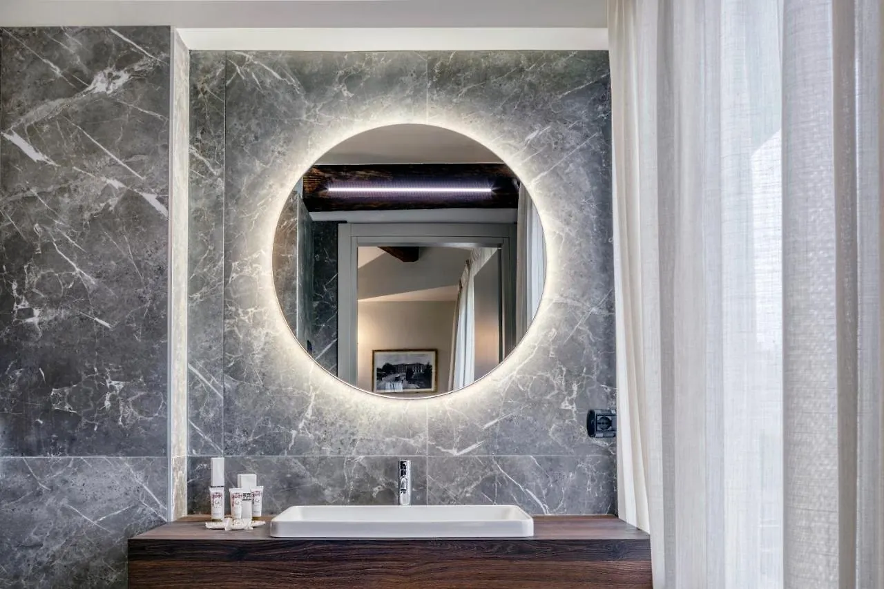 Porta Altinia Suites Treviso Italien
