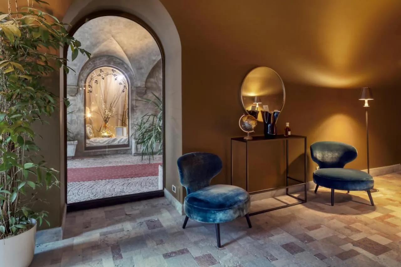 Porta Altinia Suites Treviso Hotel