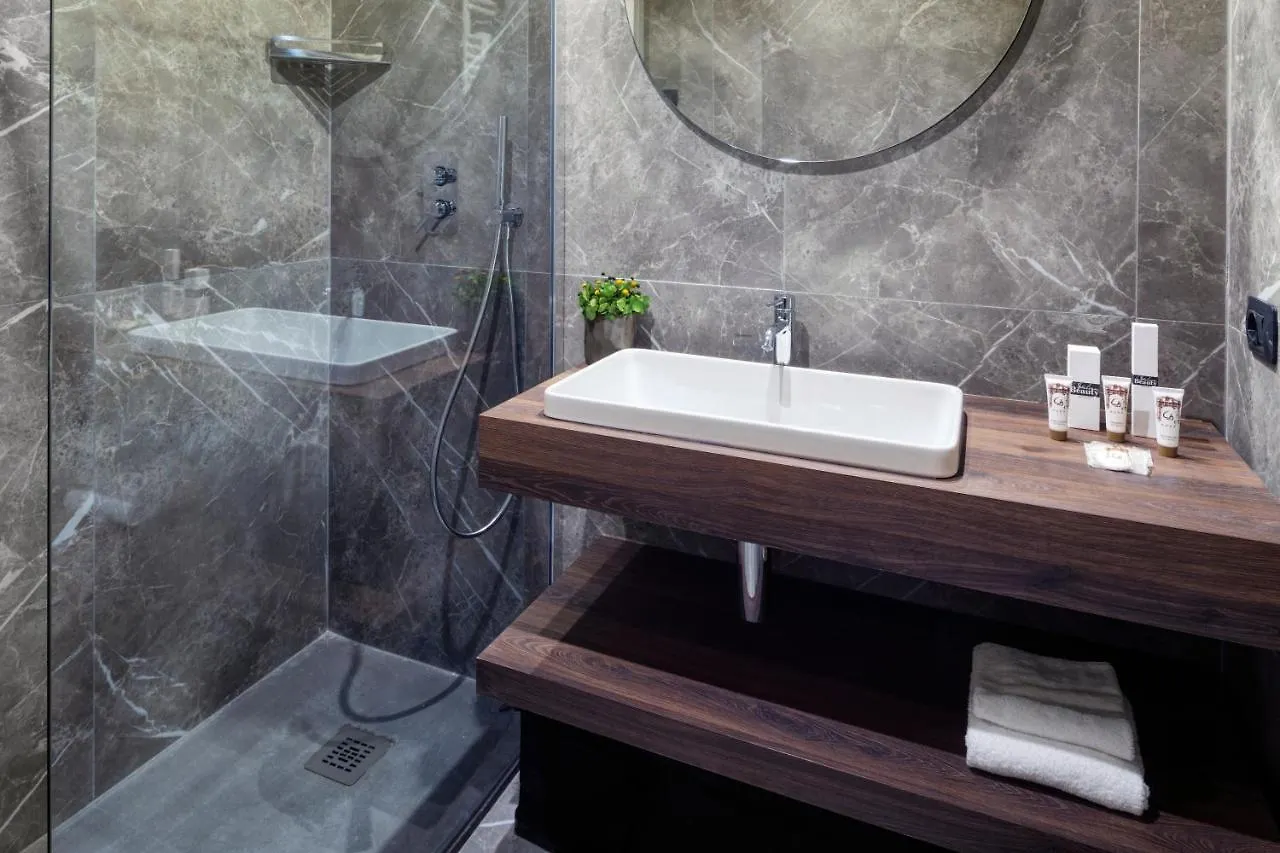 **** Hotel Porta Altinia Suites Treviso Italien