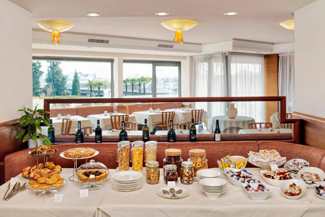 Hotel Porta Altinia Suites Treviso